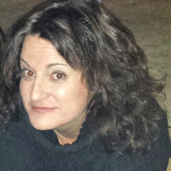 Meet your Posher, Barbara. - Picture 2 of 9